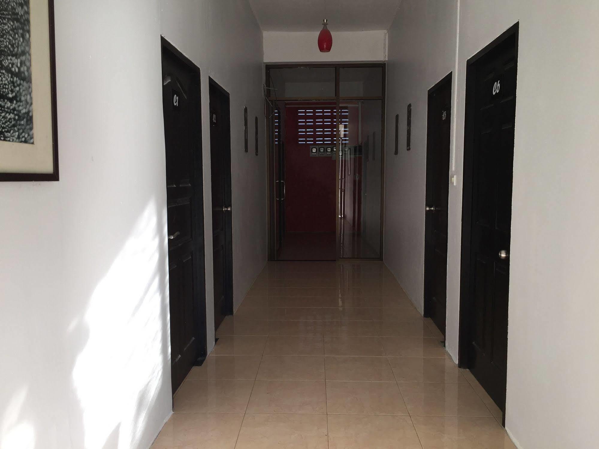 Natai House Hotel Buitenkant foto